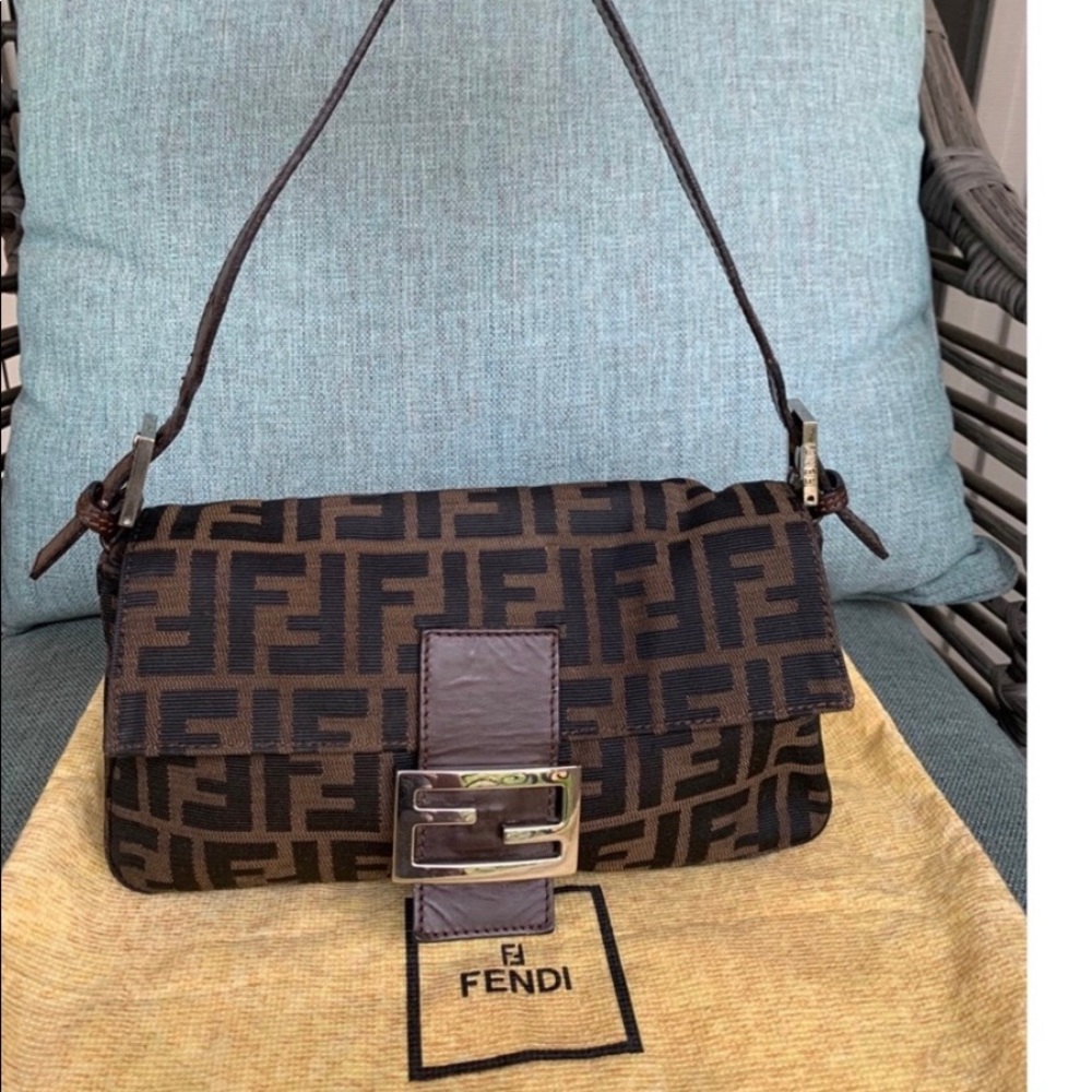 Fendi baguette